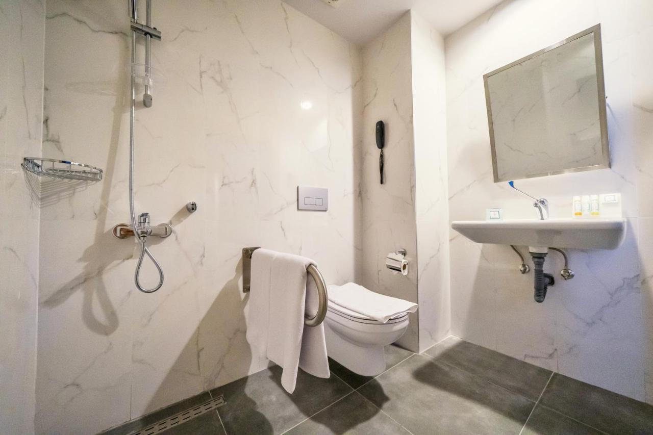 Premier Nergis Beach & Spa Marmaris Exterior photo